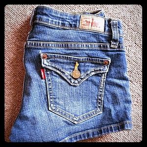 juniors size 1 Levi shorts